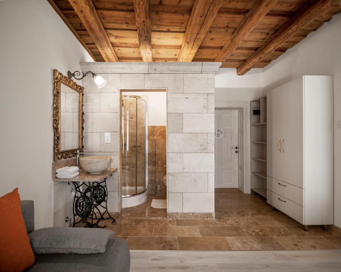 Florand Rooms&Wine Шопрон Экстерьер фото
