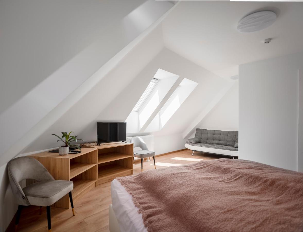 Florand Rooms&Wine Шопрон Экстерьер фото